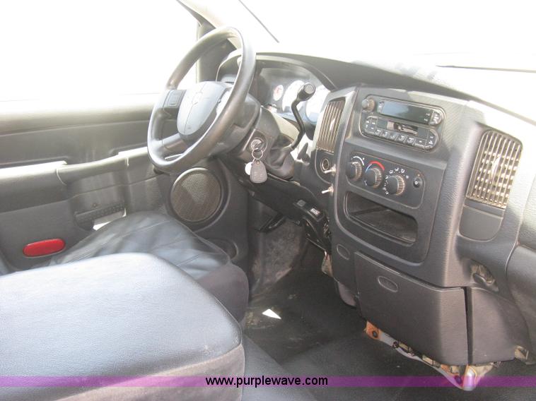 image for item K8649 2005 Dodge Ram 2500 HD Quad Cab pickup truck