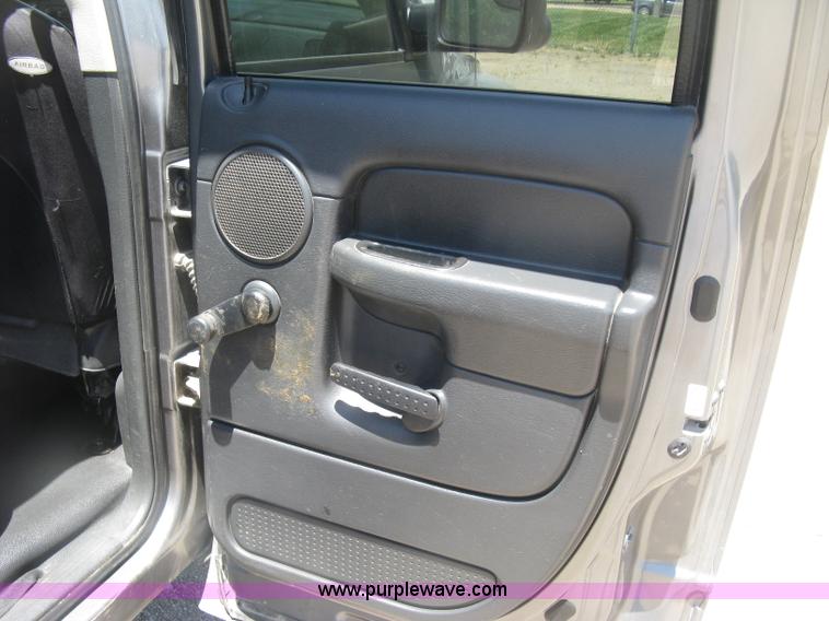 image for item K8649 2005 Dodge Ram 2500 HD Quad Cab pickup truck