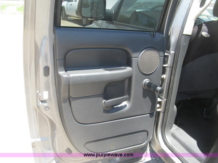 image for item K8649 2005 Dodge Ram 2500 HD Quad Cab pickup truck