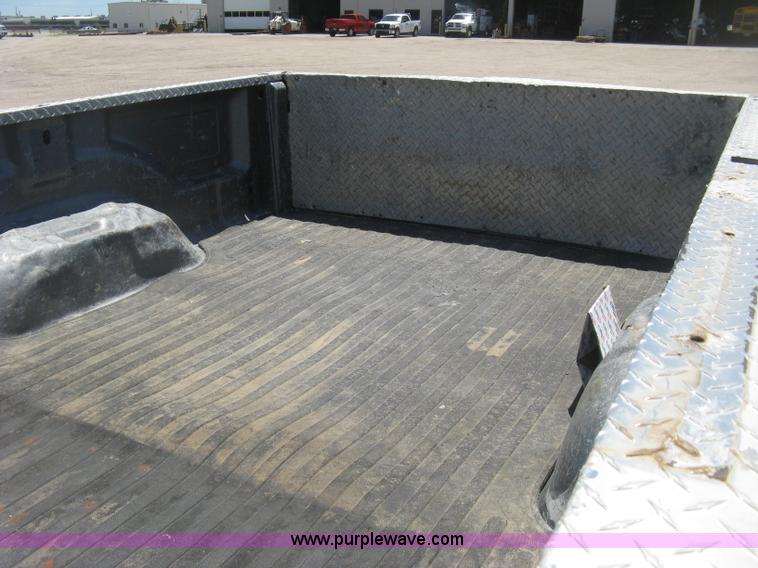 image for item K8649 2005 Dodge Ram 2500 HD Quad Cab pickup truck