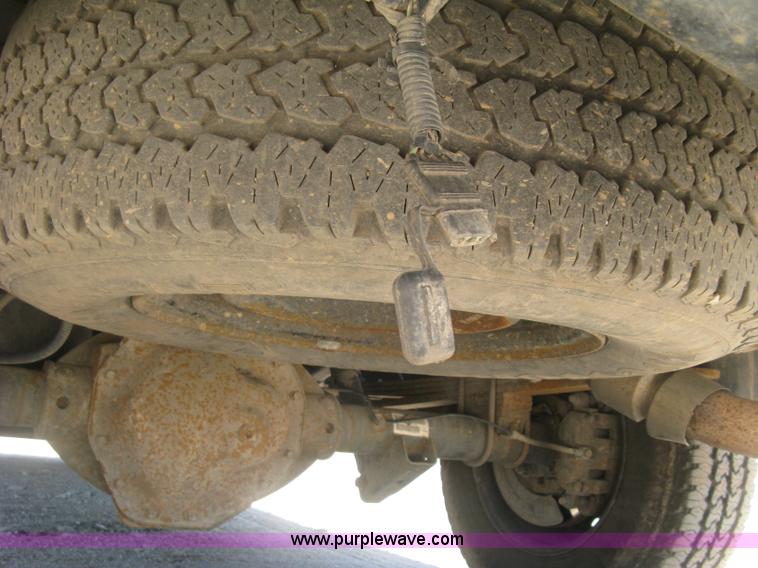 image for item K8649 2005 Dodge Ram 2500 HD Quad Cab pickup truck