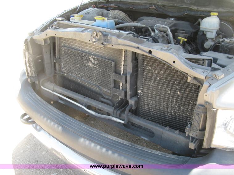 image for item K8649 2005 Dodge Ram 2500 HD Quad Cab pickup truck