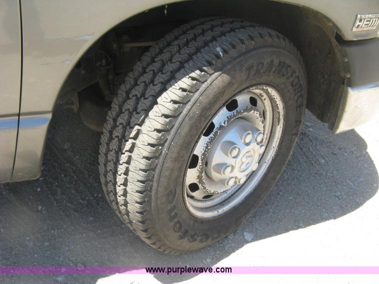 image for item K8649 2005 Dodge Ram 2500 HD Quad Cab pickup truck