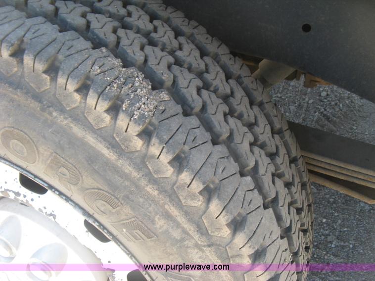 image for item K8649 2005 Dodge Ram 2500 HD Quad Cab pickup truck