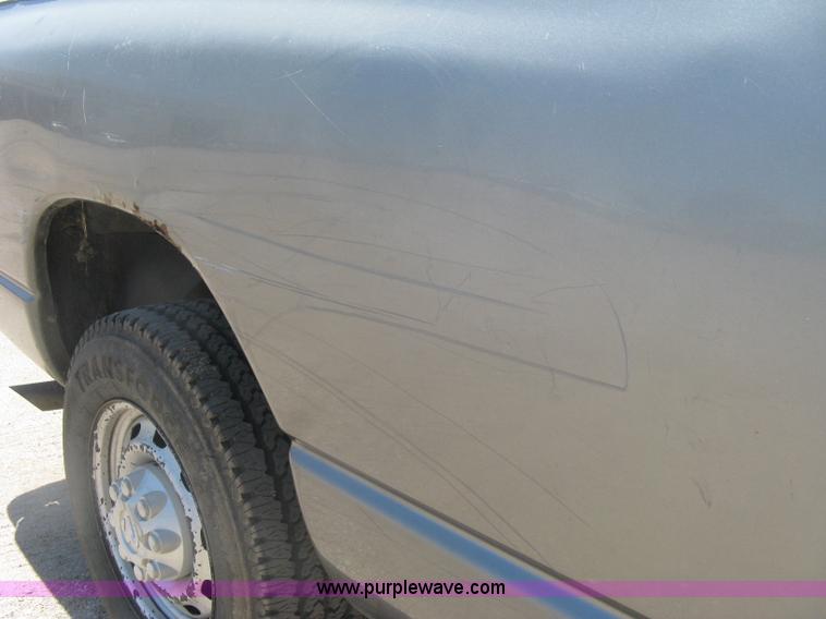 image for item K8649 2005 Dodge Ram 2500 HD Quad Cab pickup truck