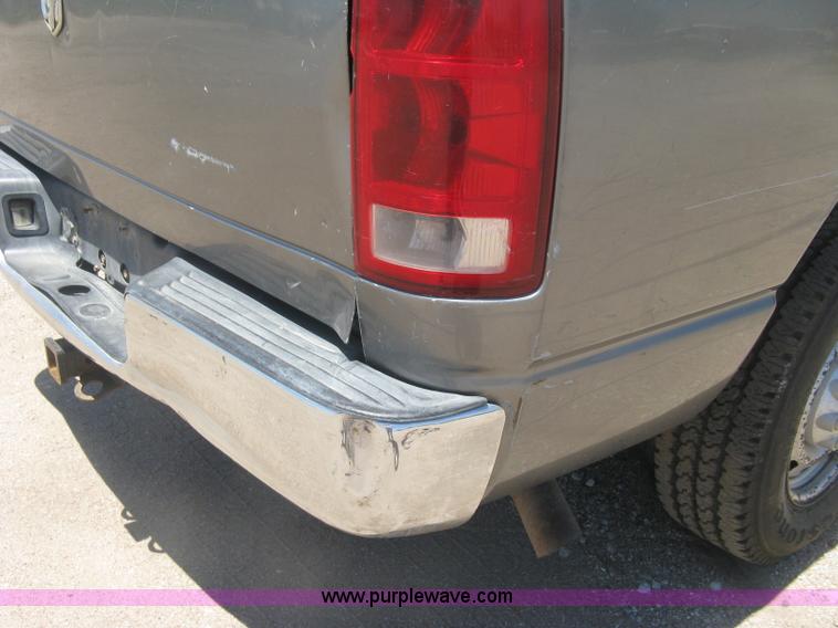 image for item K8649 2005 Dodge Ram 2500 HD Quad Cab pickup truck