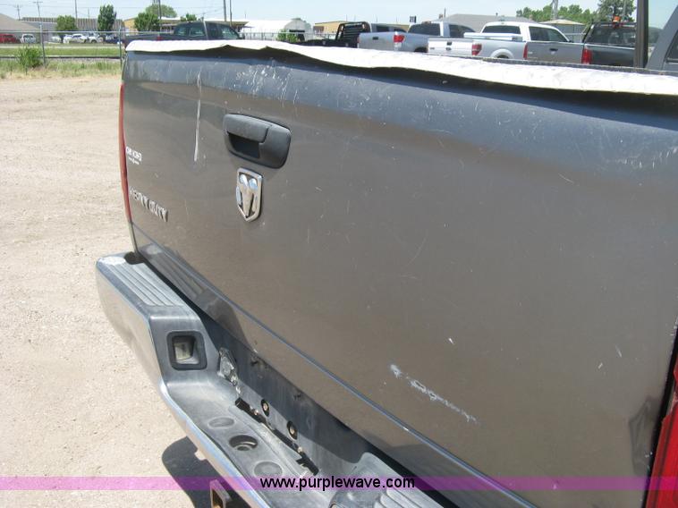 image for item K8649 2005 Dodge Ram 2500 HD Quad Cab pickup truck