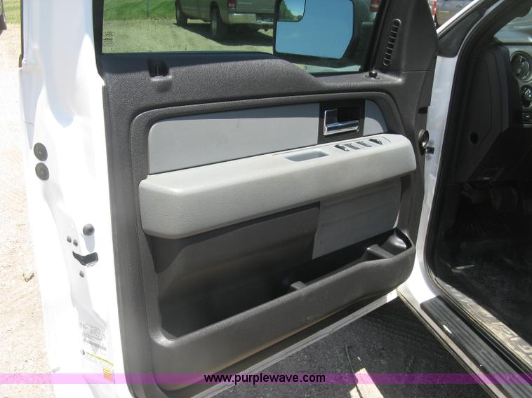 image for item K8650 2012 Ford F150 XLT SuperCrew pickup truck