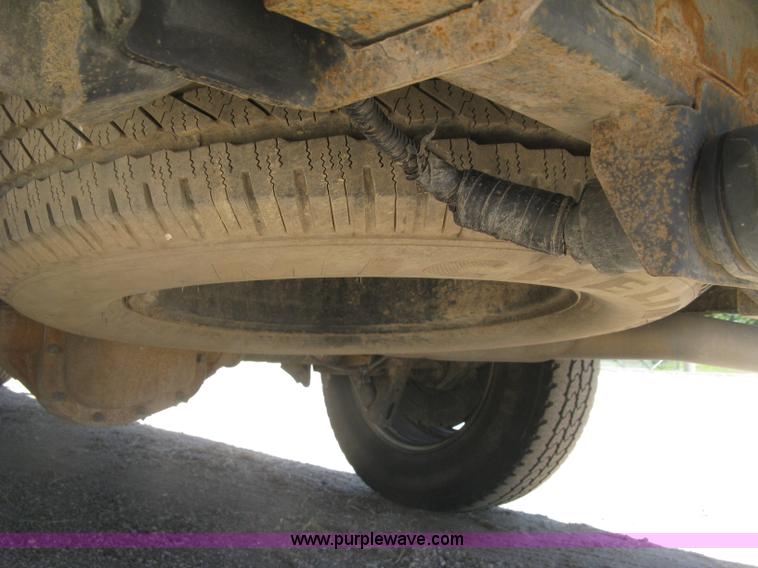 image for item K8650 2012 Ford F150 XLT SuperCrew pickup truck