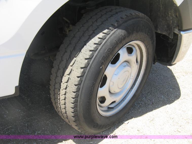 image for item K8650 2012 Ford F150 XLT SuperCrew pickup truck