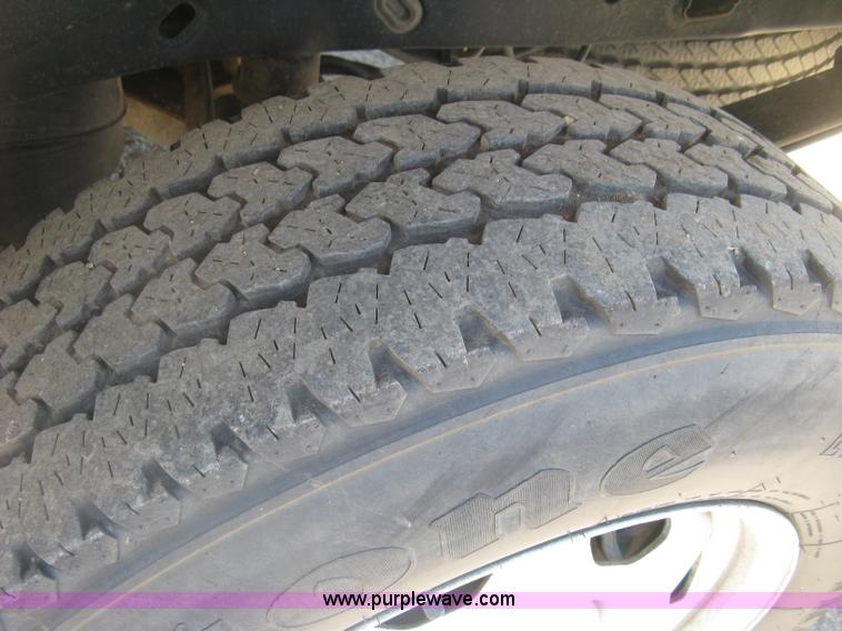 image for item K8650 2012 Ford F150 XLT SuperCrew pickup truck