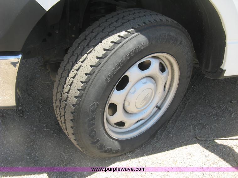 image for item K8650 2012 Ford F150 XLT SuperCrew pickup truck