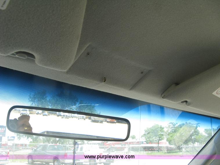 image for item K8653 2004 Ford F250 Super Duty XLT SuperCab pickup truck