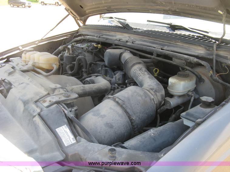 image for item K8653 2004 Ford F250 Super Duty XLT SuperCab pickup truck