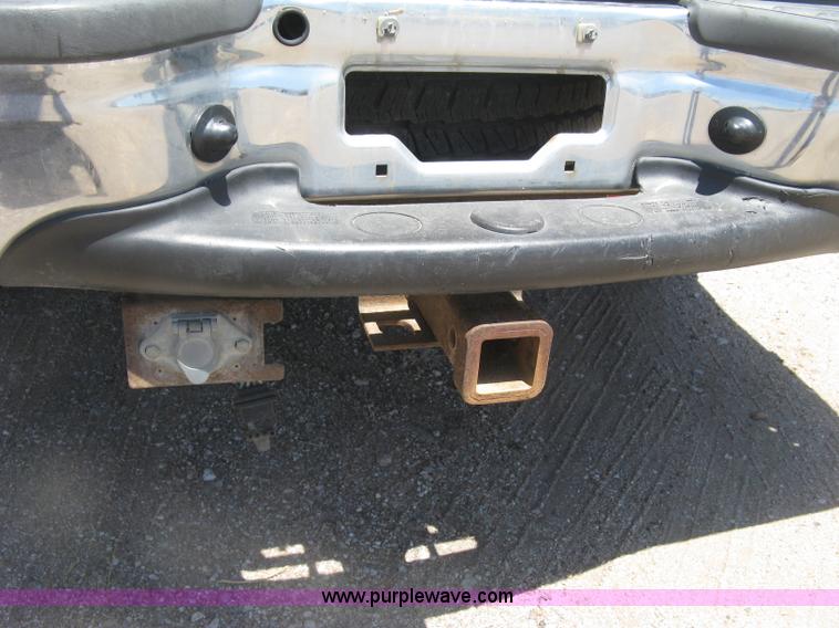 image for item K8653 2004 Ford F250 Super Duty XLT SuperCab pickup truck