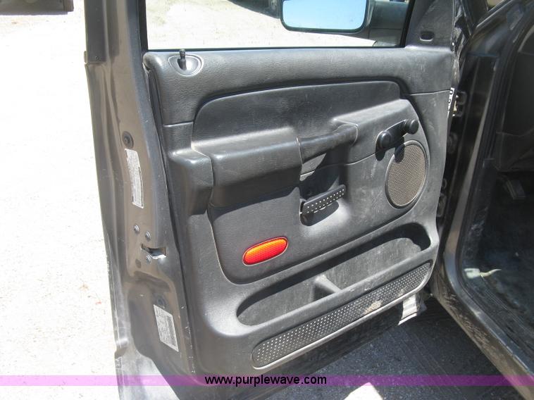 image for item K8654 2005 Dodge Ram 2500 HD Quad Cab pickup truck