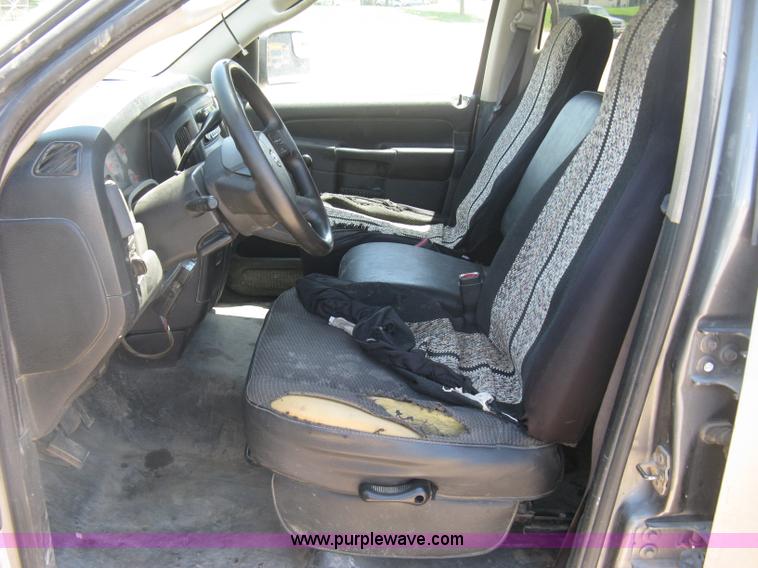 image for item K8654 2005 Dodge Ram 2500 HD Quad Cab pickup truck