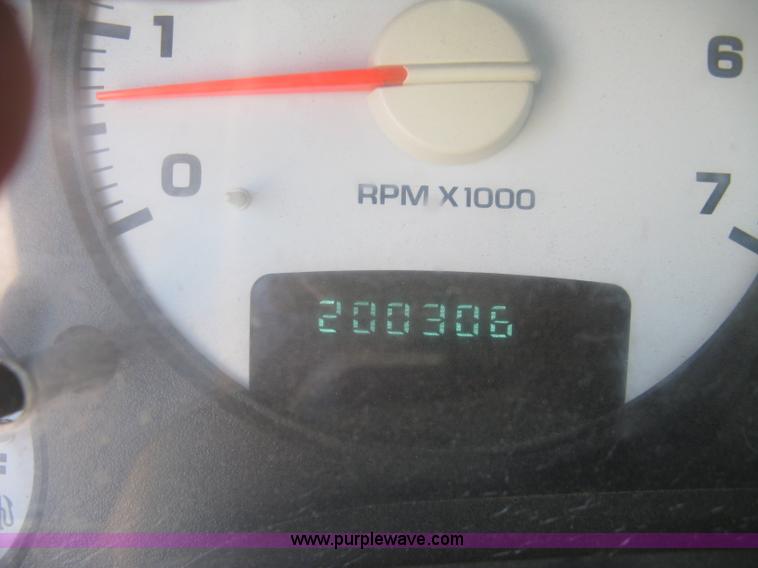 image for item K8654 2005 Dodge Ram 2500 HD Quad Cab pickup truck