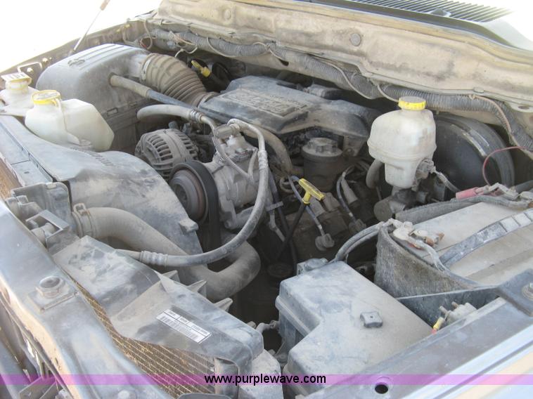 image for item K8654 2005 Dodge Ram 2500 HD Quad Cab pickup truck