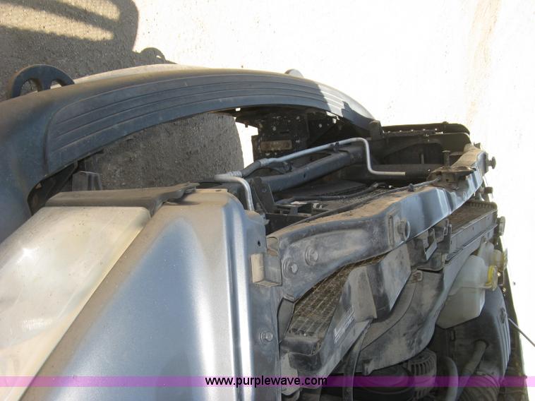 image for item K8654 2005 Dodge Ram 2500 HD Quad Cab pickup truck