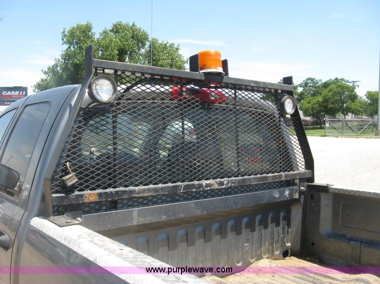 image for item K8654 2005 Dodge Ram 2500 HD Quad Cab pickup truck