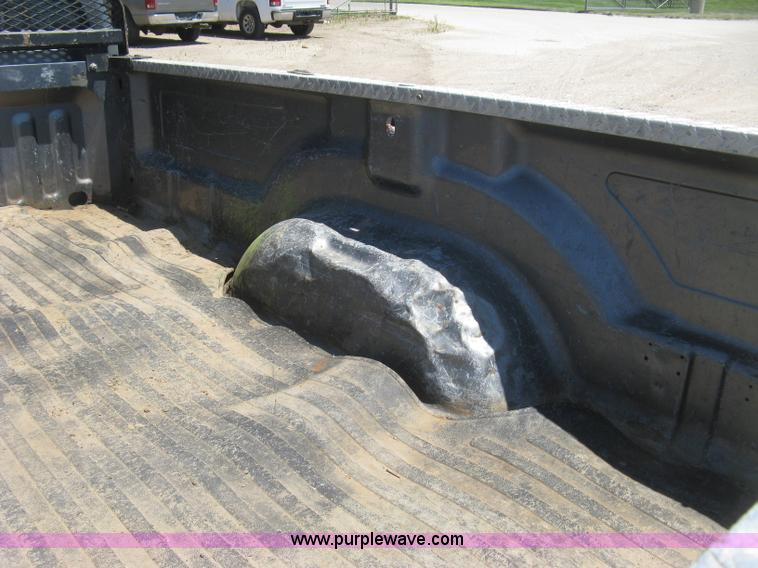 image for item K8654 2005 Dodge Ram 2500 HD Quad Cab pickup truck