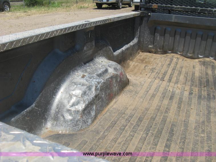 image for item K8654 2005 Dodge Ram 2500 HD Quad Cab pickup truck