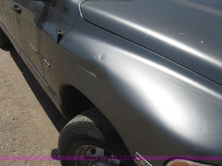 image for item K8654 2005 Dodge Ram 2500 HD Quad Cab pickup truck