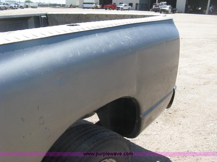 image for item K8654 2005 Dodge Ram 2500 HD Quad Cab pickup truck