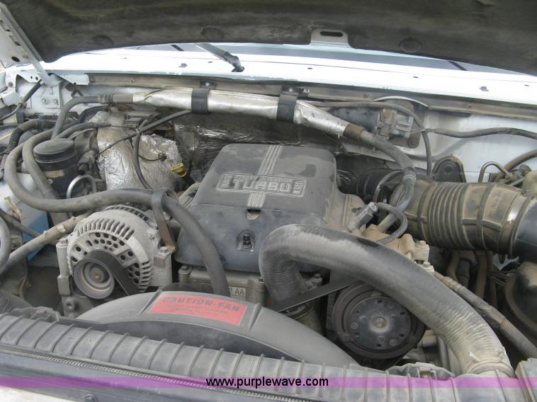 image for item K8677 1997 Ford F450 Super Duty flatbed truck