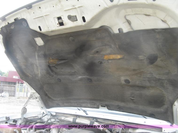 image for item K8677 1997 Ford F450 Super Duty flatbed truck