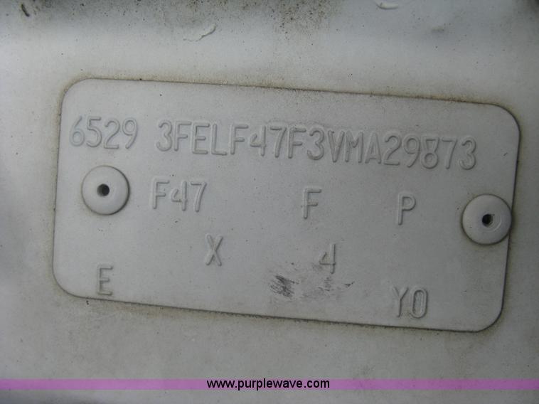 image for item K8677 1997 Ford F450 Super Duty flatbed truck