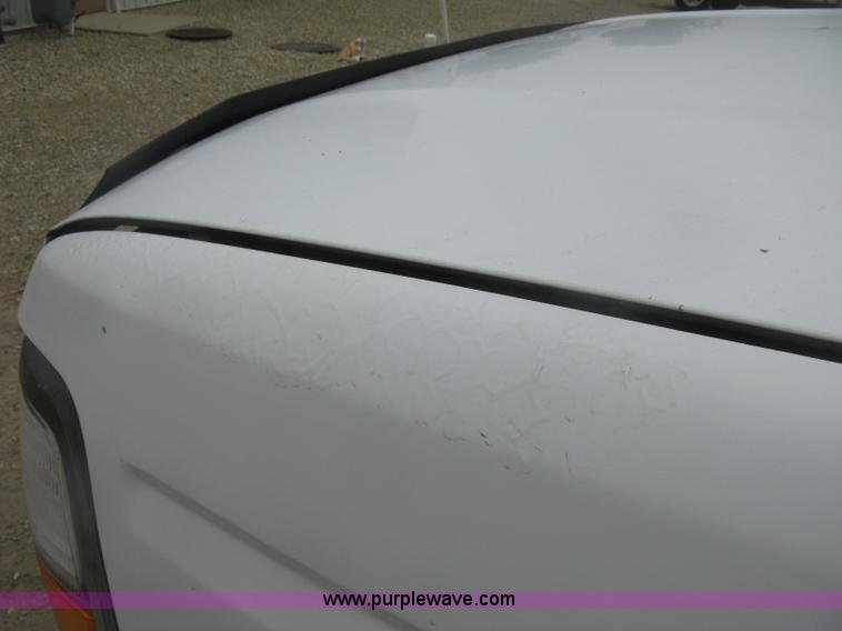 image for item K8677 1997 Ford F450 Super Duty flatbed truck