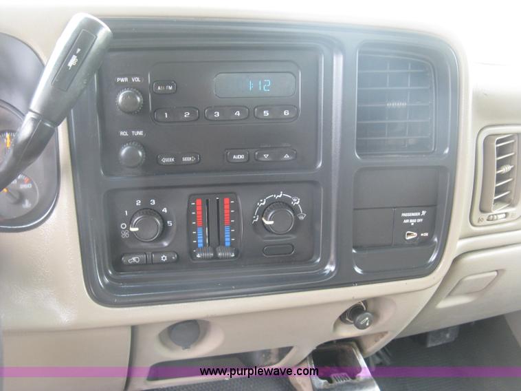 image for item K8678 2007 GMC Sierra Classic 2500HD Ext. Cab pickup truck