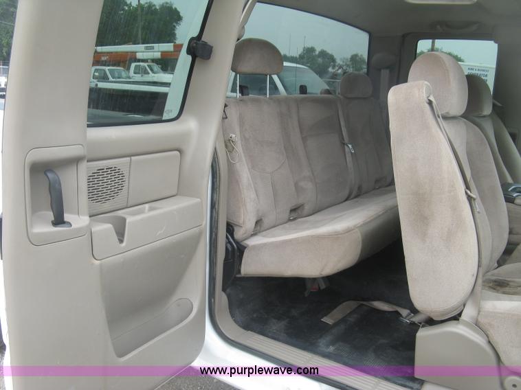 image for item K8678 2007 GMC Sierra Classic 2500HD Ext. Cab pickup truck