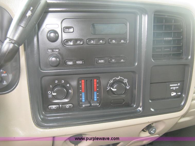 image for item K8679 2007 GMC Sierra Classic 2500HD Ext. Cab pickup truck