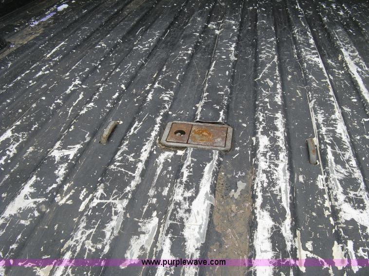 image for item K8679 2007 GMC Sierra Classic 2500HD Ext. Cab pickup truck