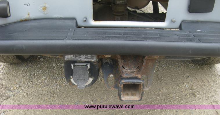 image for item K8679 2007 GMC Sierra Classic 2500HD Ext. Cab pickup truck