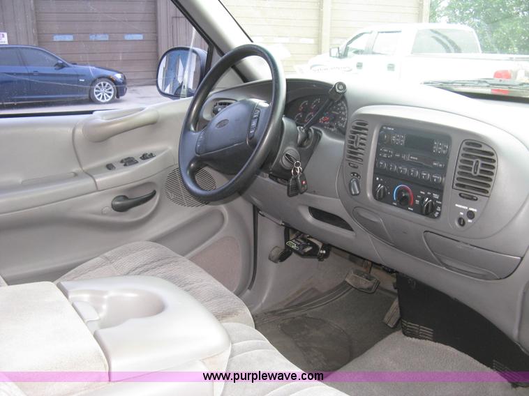 image for item K8680 1998 Ford F150 XLT SuperCab pickup truck