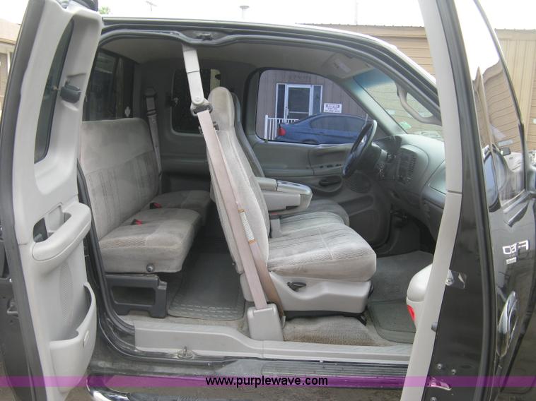 image for item K8680 1998 Ford F150 XLT SuperCab pickup truck