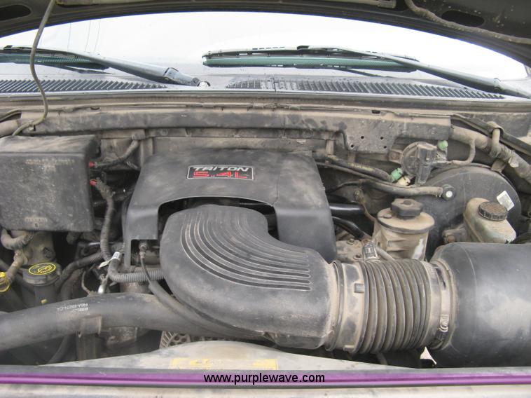 image for item K8680 1998 Ford F150 XLT SuperCab pickup truck