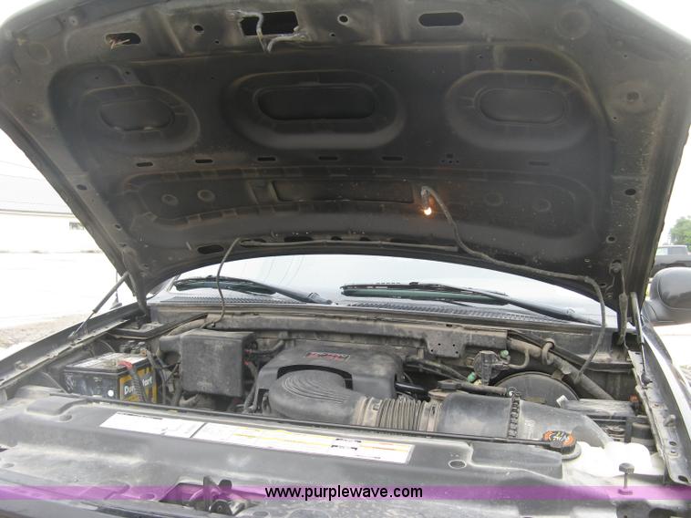 image for item K8680 1998 Ford F150 XLT SuperCab pickup truck