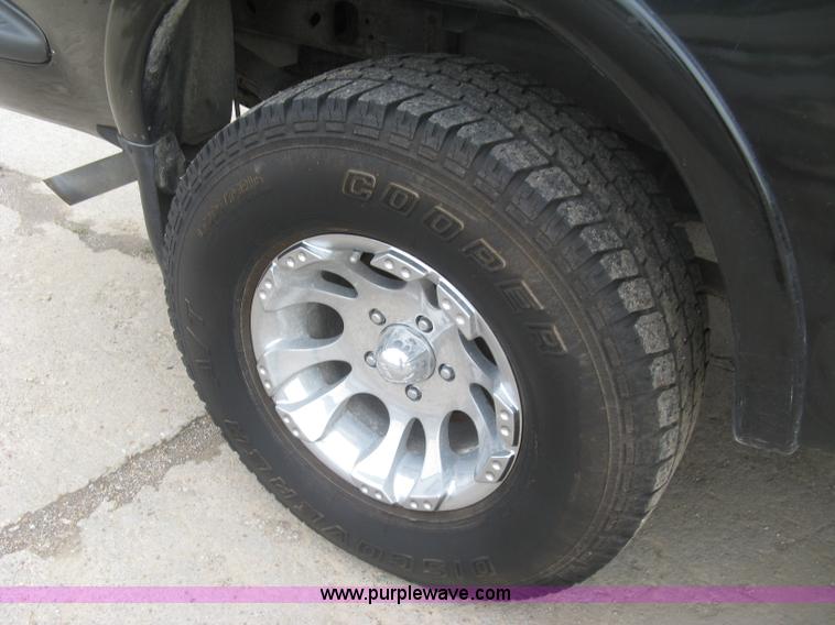 image for item K8680 1998 Ford F150 XLT SuperCab pickup truck