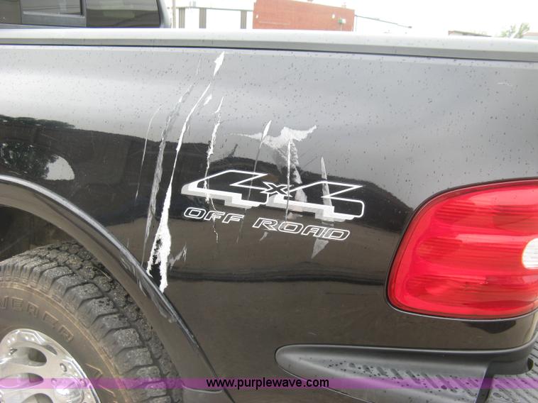 image for item K8680 1998 Ford F150 XLT SuperCab pickup truck