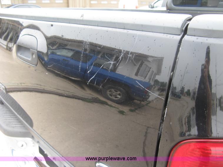 image for item K8680 1998 Ford F150 XLT SuperCab pickup truck