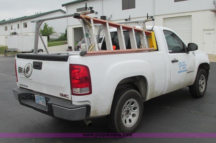 image for item R9327 2009 GMC Sierra 1500 pickup truck
