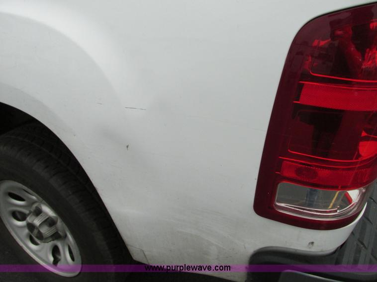 image for item R9327 2009 GMC Sierra 1500 pickup truck