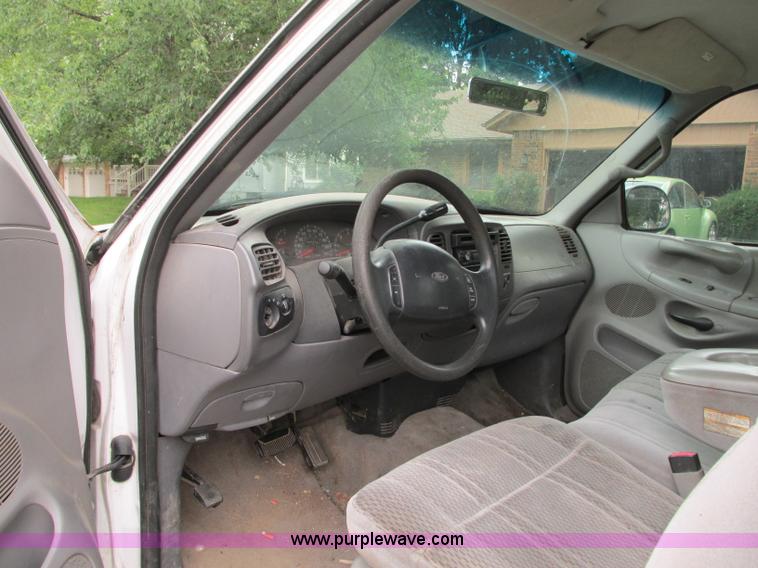 image for item R9333 1997 Ford F150 pickup truck