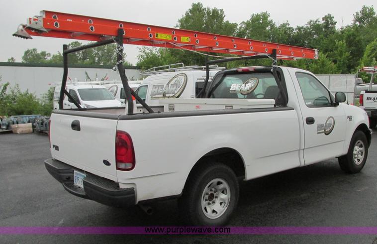 image for item R9335 2003 Ford F150 XL pickup truck