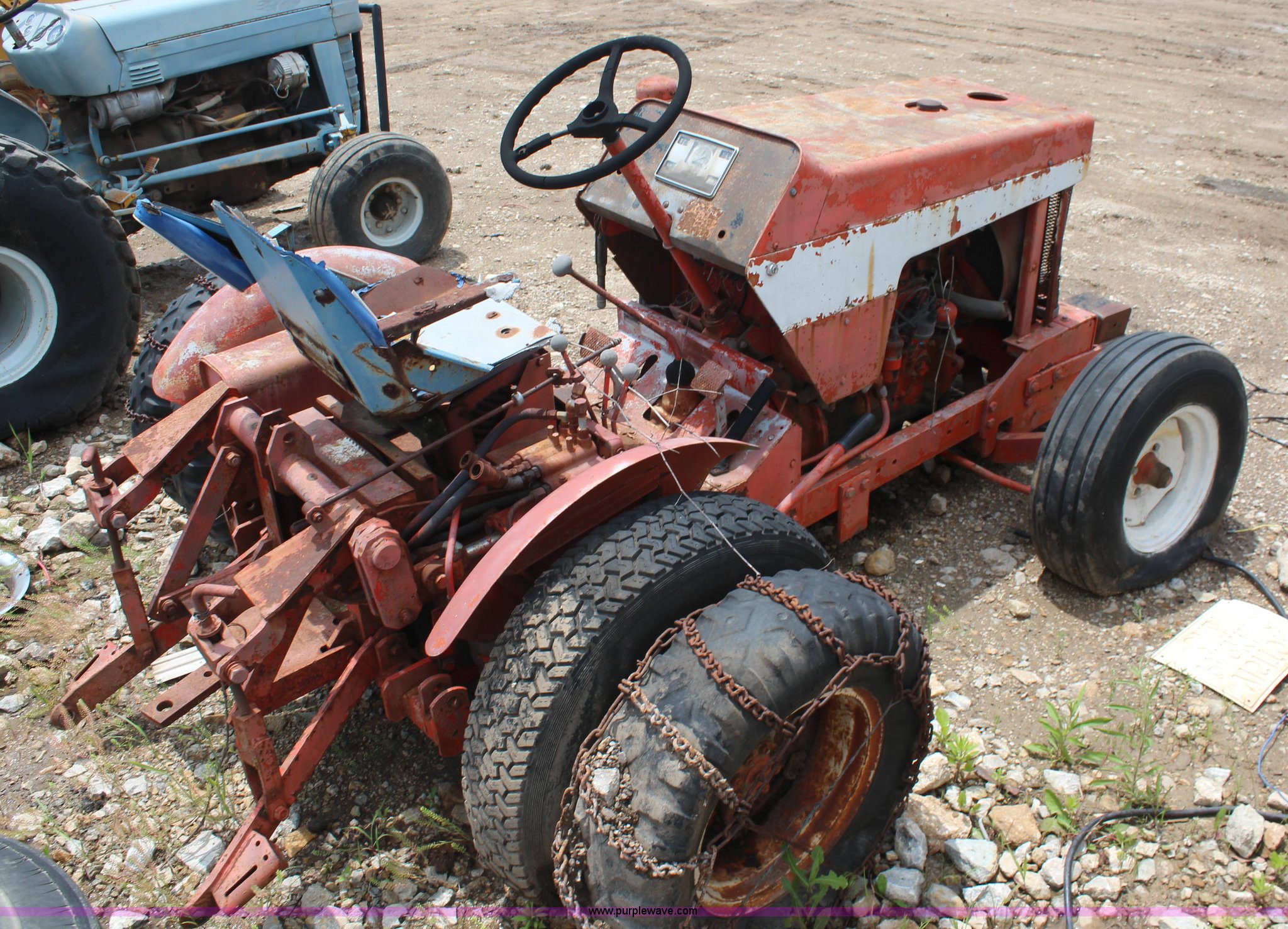 Jacobsen G10 turf tractor in Wamego, KS Item BO9385 sold Purple Wave